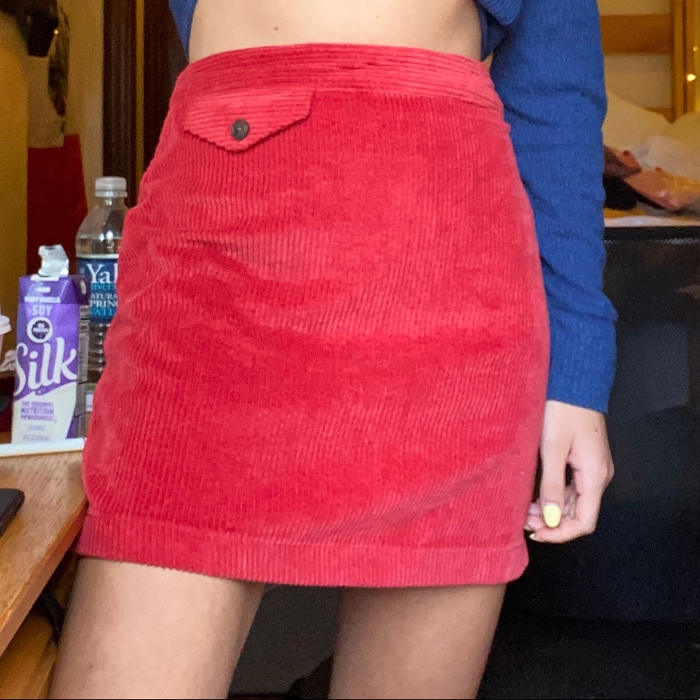 RED CORDUROY URBAN OUTFITTERS SKIRT